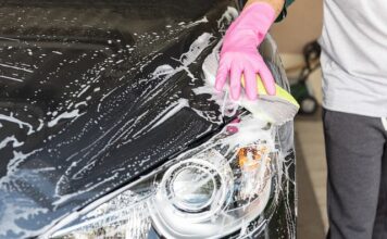 Czym się różnią wycieraczki hybrydowe od zwykłych?