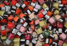 Jak prawidłowo lakierować drewno?