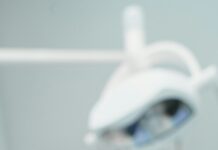 Jakie usługi u stomatologa są polecane, aby mieć piękny uśmiech? Jakie usługi u stomatologa są polecane, aby mieć piękny uśmiech