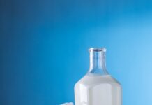 Mleka roślinne do kawy – jak wybrać najlepsze alternatywy dla tradycyjnego mleka? mleko